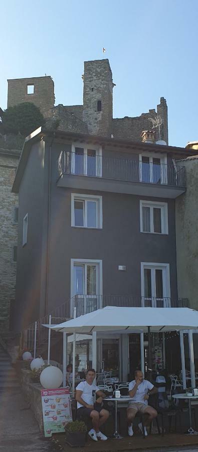 Hotel Civico36 à Passignano sul Trasimeno Extérieur photo